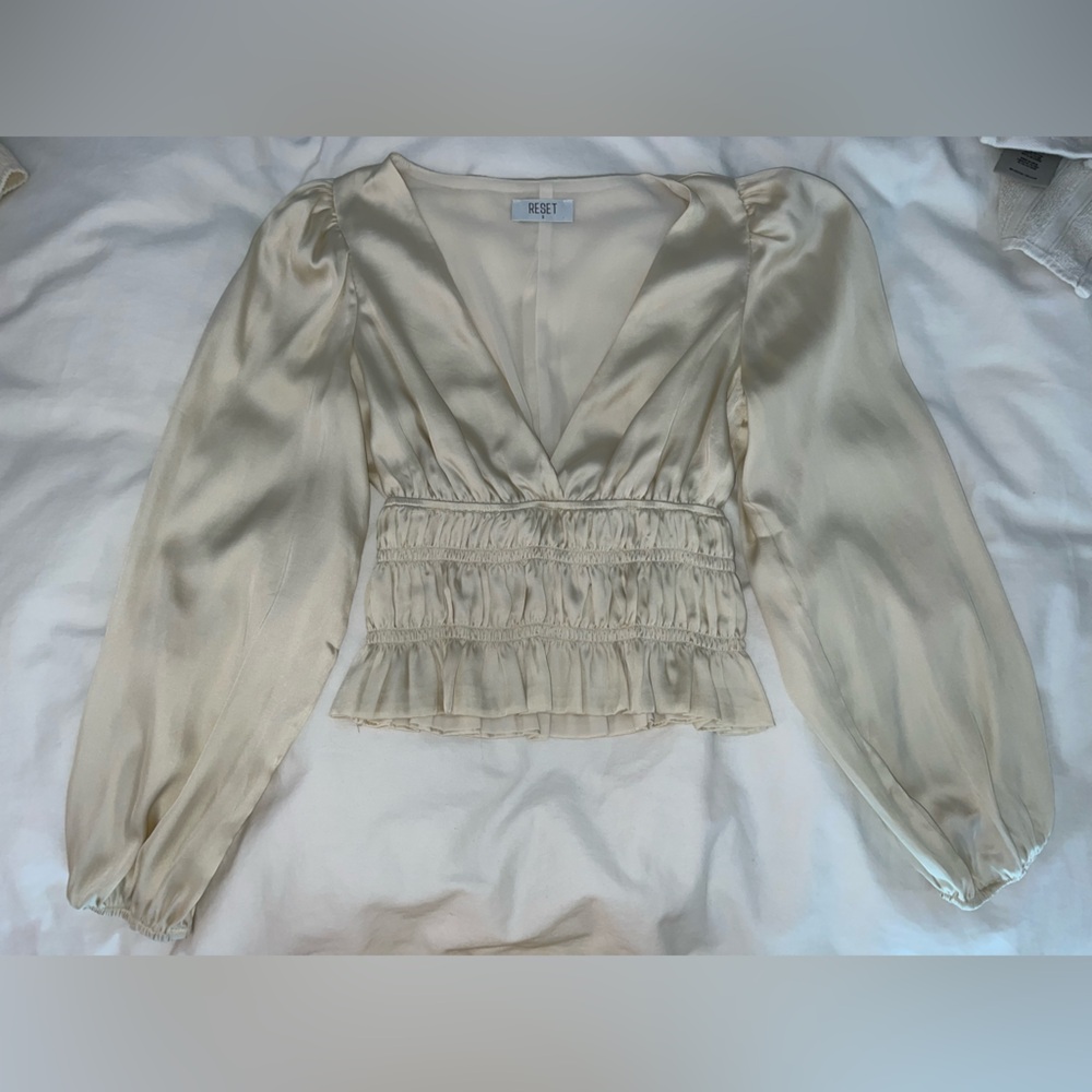 Reset Ivory/Cream Long Sleeve Satin V neck Shirred Blouse